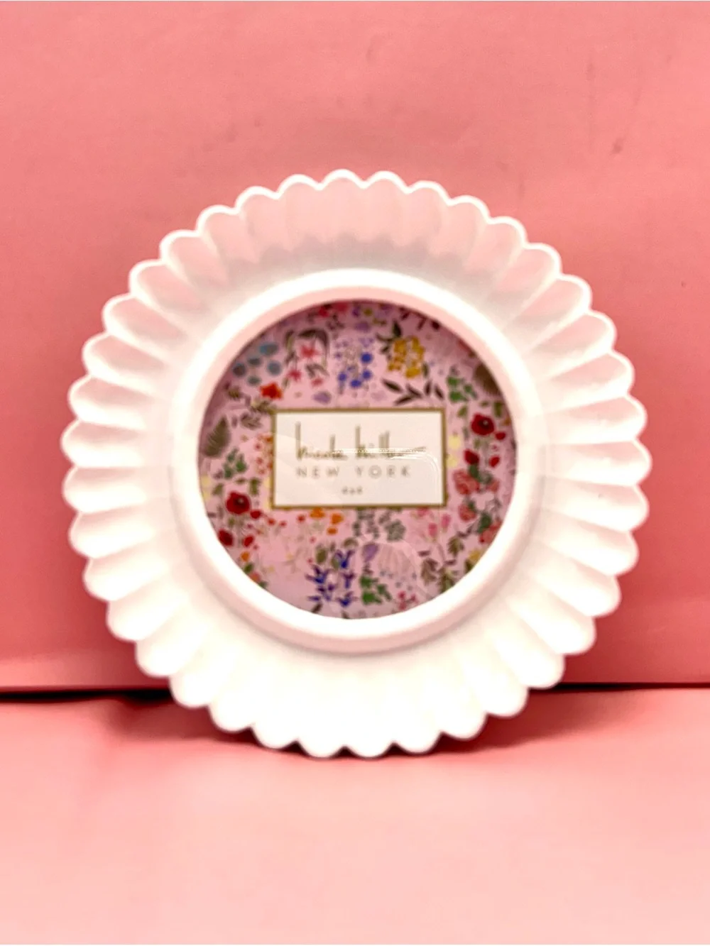 Nicole Miller Round Picture Frame Easel Back or Wall Hanging F441000